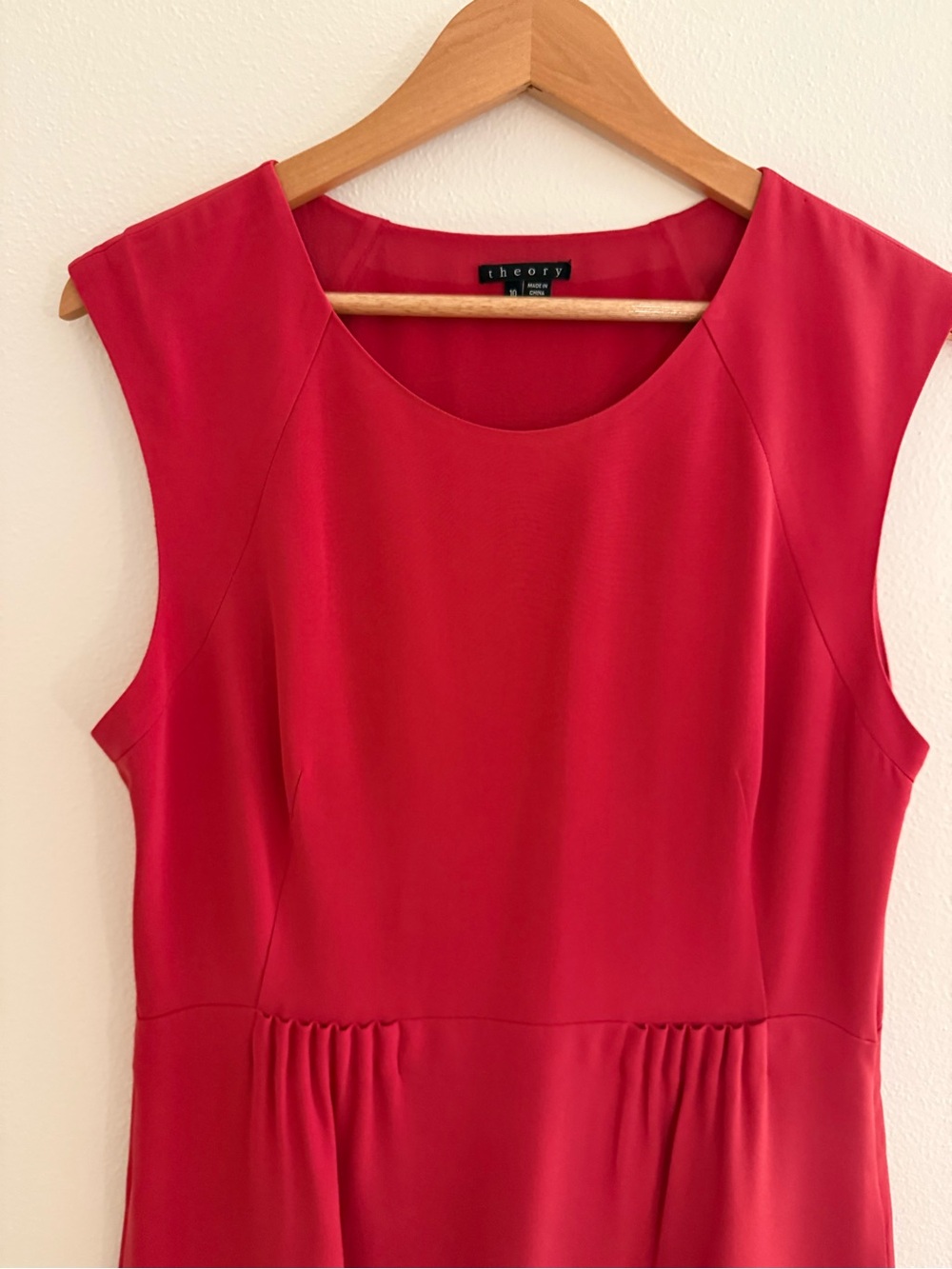Theory Shyann 100% Silk Dress sleeveless pintuck pleated waist pink red size 10 - Picture 3 of 11